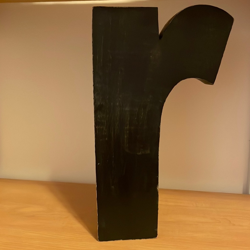 "r" Letter Decor